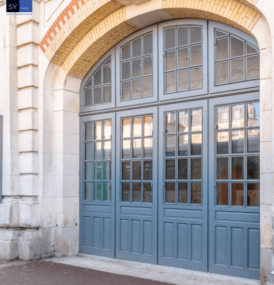 Porte Sybaie vitrée, style porte cochère